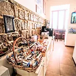 Nocleg ze śniadaniem San Gennaro Neapol
