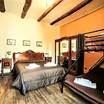 San Gennaro 4*