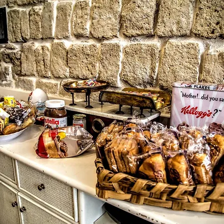 فندق مبيت وإفطار San Gennaro نابولي